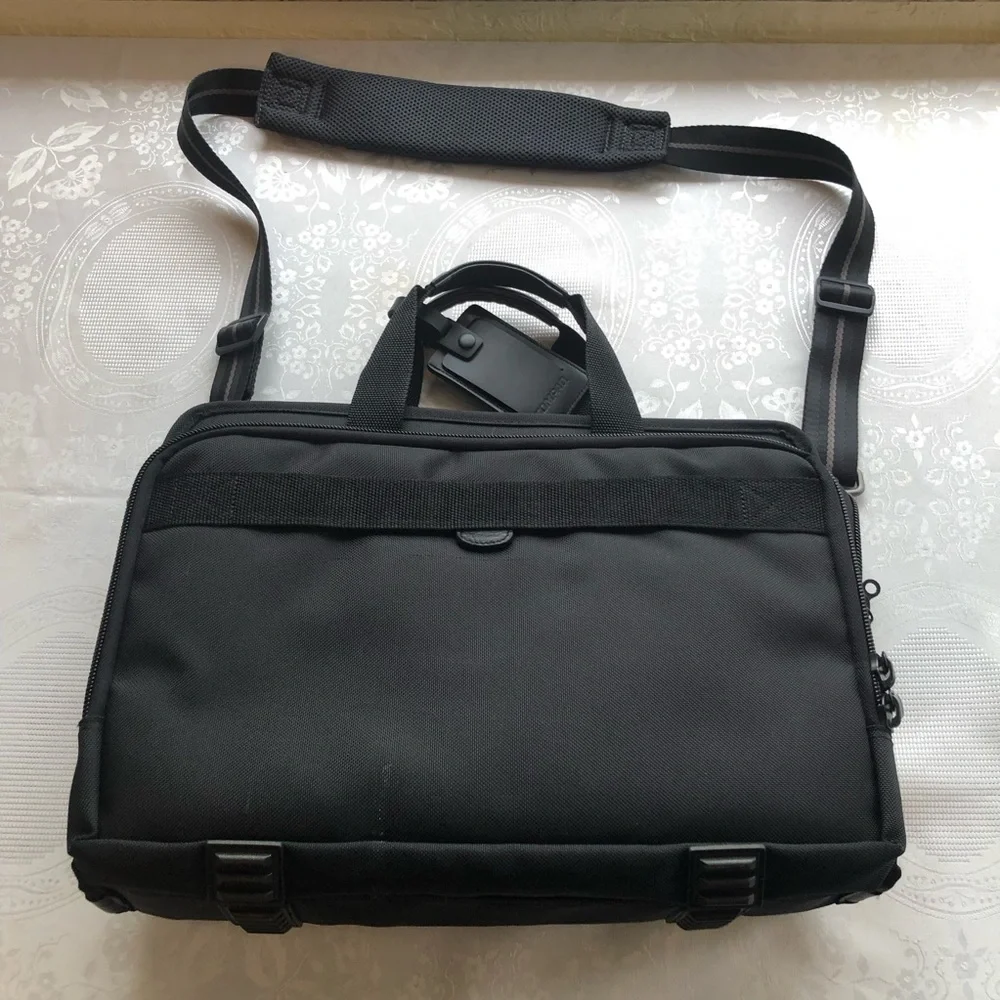 COMPAQ Black Leather/Canvas Men’s Professional Briefcase Messenger Bag NWOT